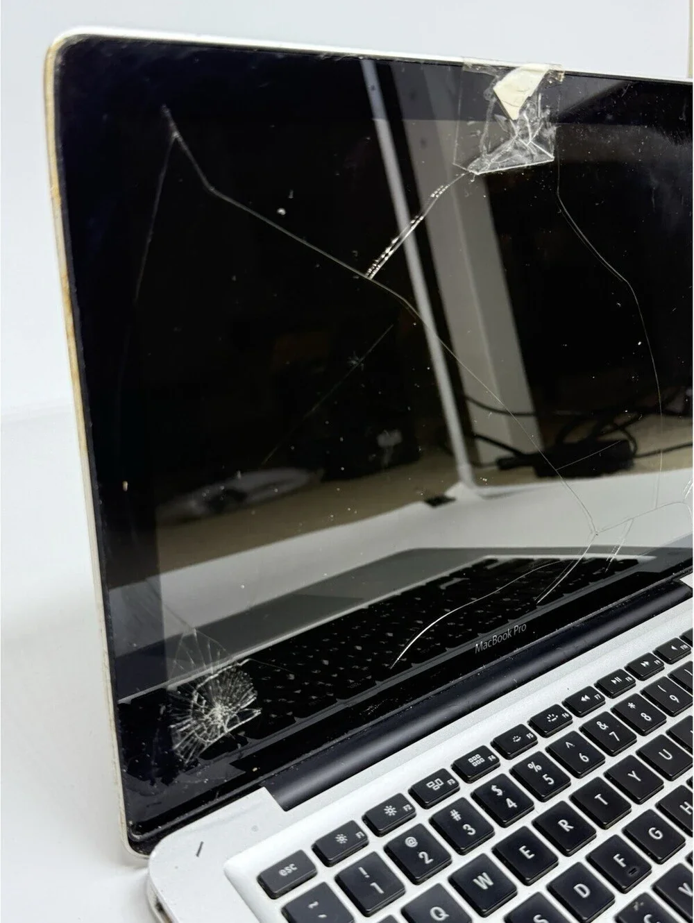 Apple MacBook Pro 13” A1278 Laptop No Power Cracked Screen For Parts Repair